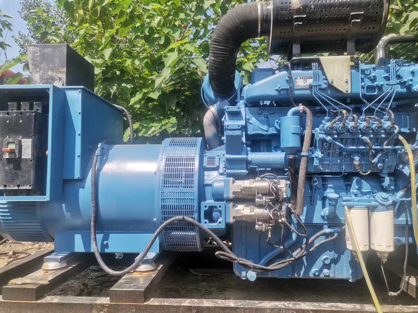 工农详细说明降低 800kW 柴油发电机输出电流波动的方法